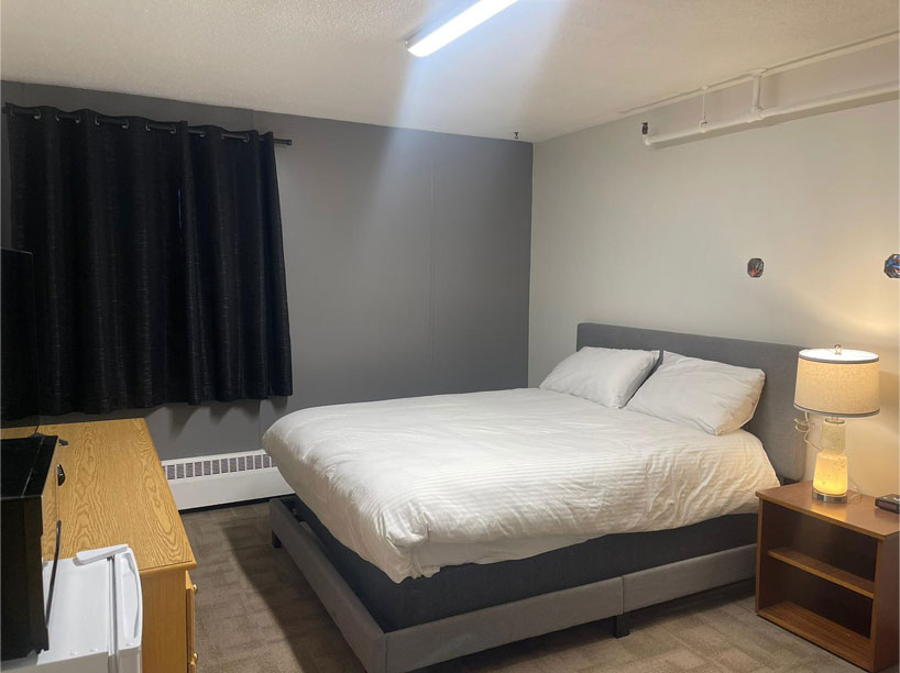 Nahanni Traveler Hotel